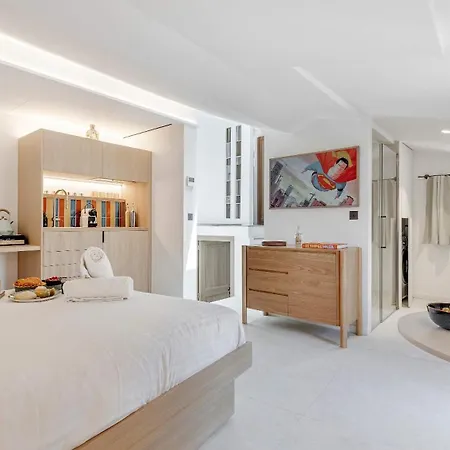 La Ponche X Les Graniers - Old Village - Shellter